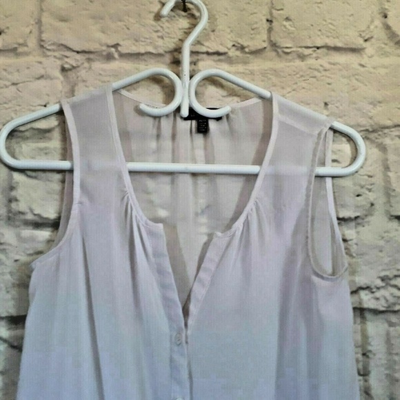 Le Chateau White Sleeveless Tie Front Sheer Top - Picture 2 of 4